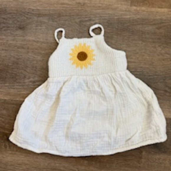 6-9mo Girls Clothing Bundle | Great Condition | Perfect for Spring and Summer - Picture 2 of 6